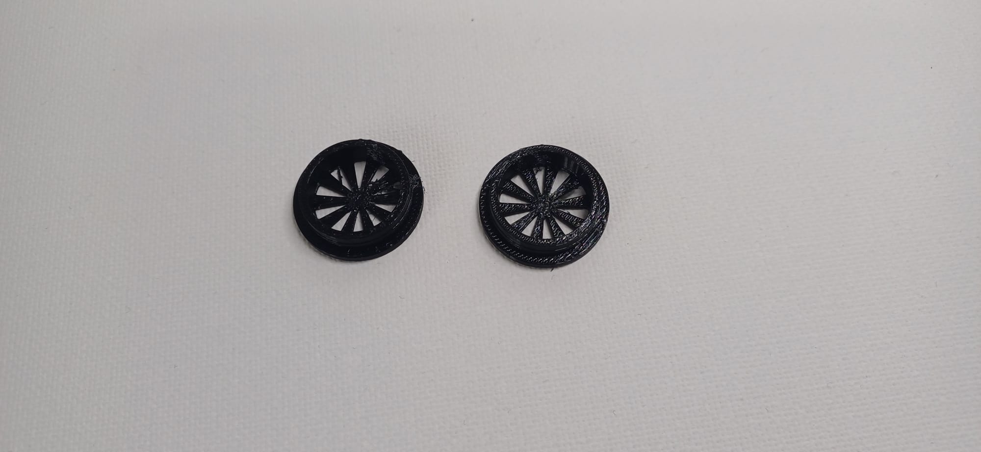 VW T4 Transporter Scuttle Water Tray Drain Plug Cover Cap Insert Mesh Debris x 2 - Image 4